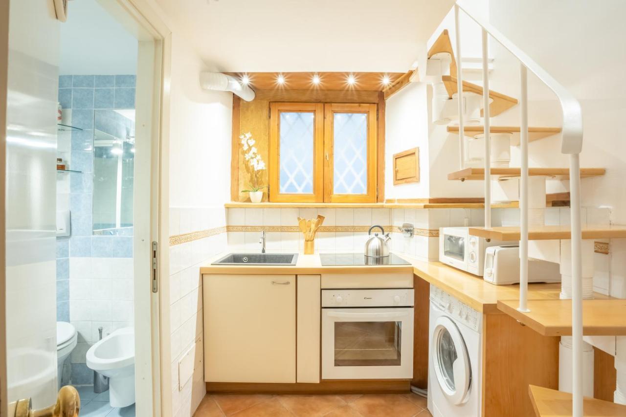 Quiet And Cozy Trastevere Hideaway Roma Ngoại thất bức ảnh